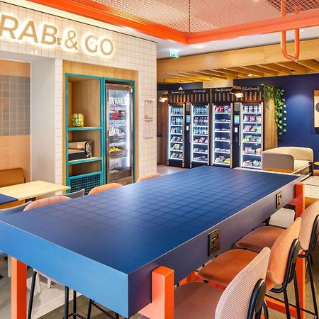 Ibis Budget Manchester Airport T2 Хейл Екстериор снимка